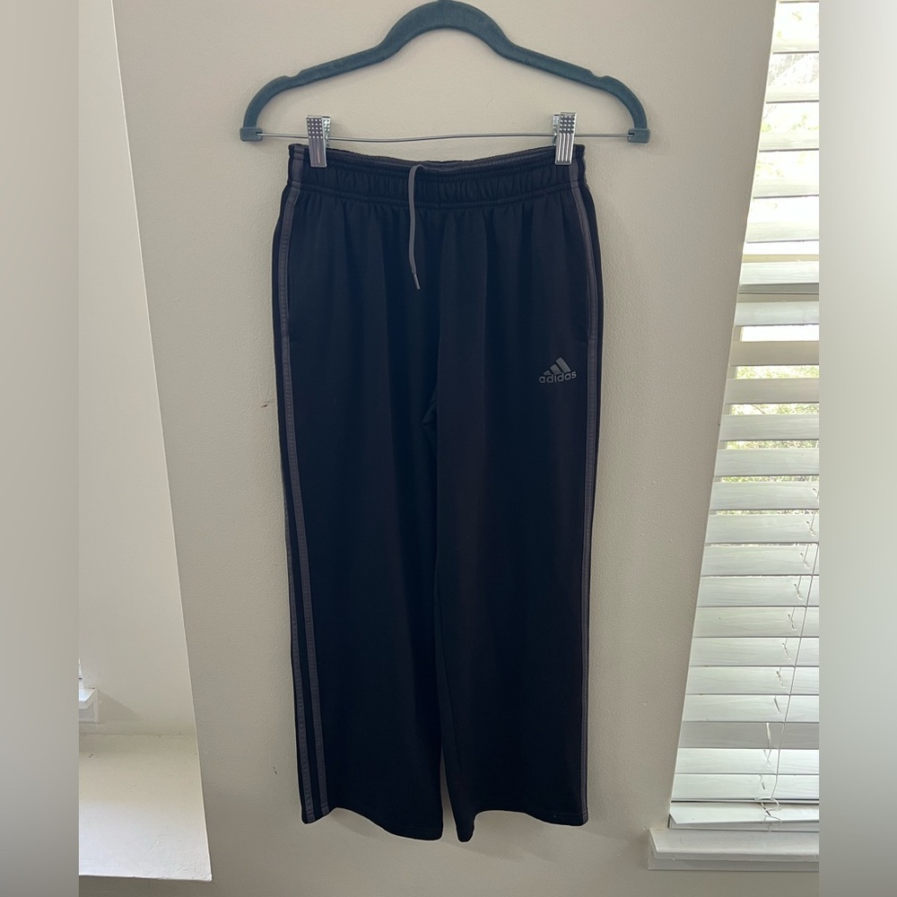 Adidas Black Sweatpants with Elastic Waistband and Signature Stripes